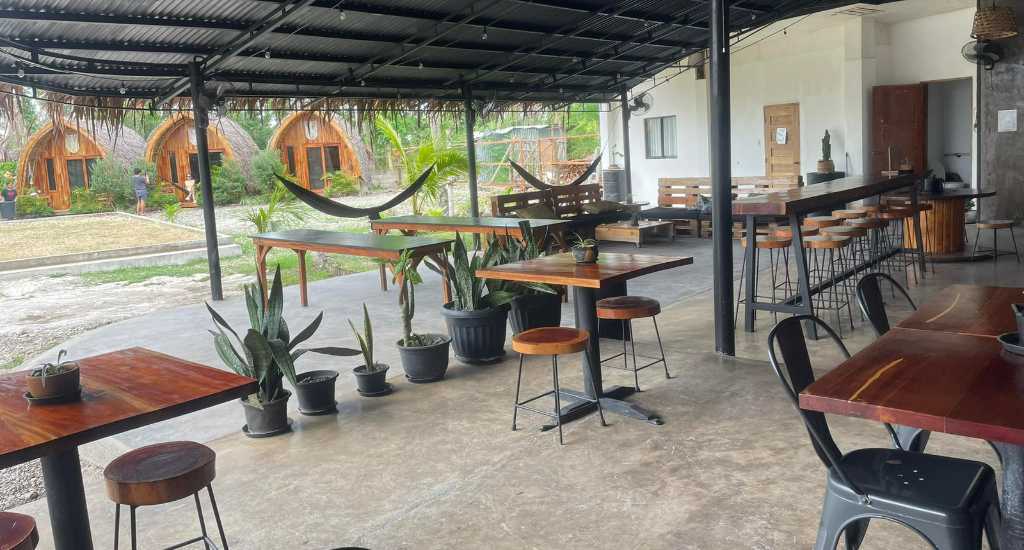 Rooms in the background in Maayong Hostel in Moalboal
